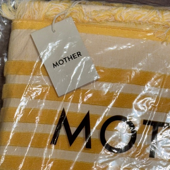 MOTHER Yellow and Cream Beach Towel Xtra Large - Picture 2 of 9